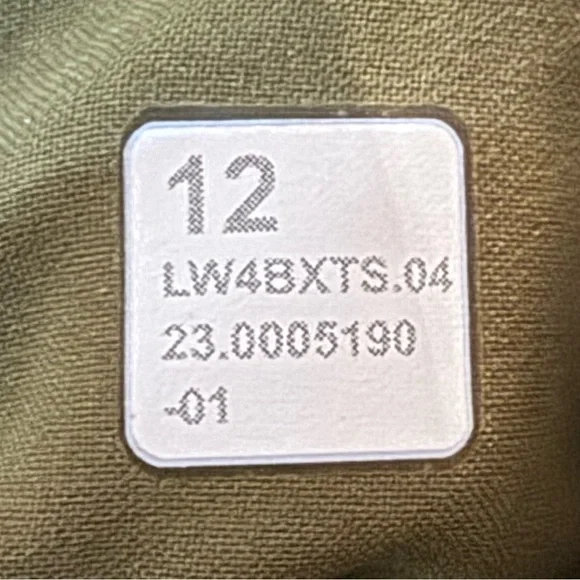 NWOT Lululemon Quilted Light Insulation Cropped Jacket Medium Olive - Picture 2 of 8